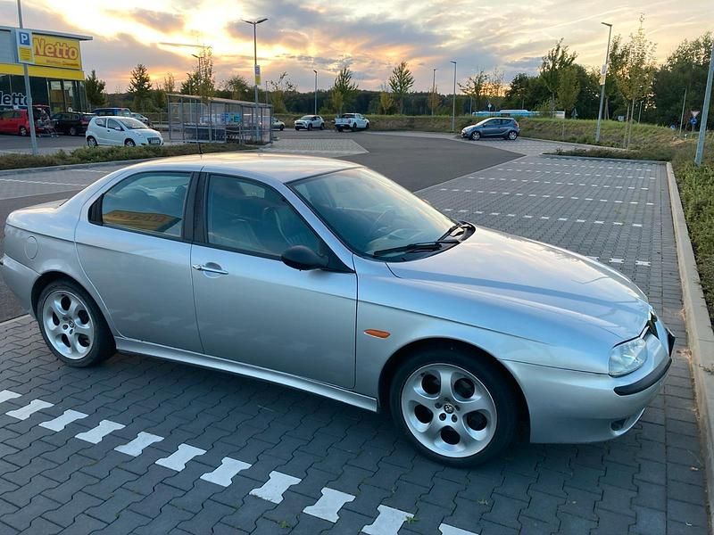 Silber Gebraucht 2000 Alfa Romeo 156 Limousine | 4.500 € (Teuer) - Bild 1/4