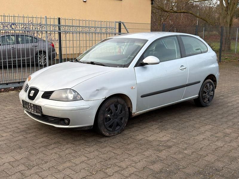 Silber Gebraucht 2005 Seat Ibiza Sport Kleinwagen | 599 € (Superpreis) - Bild 1/4