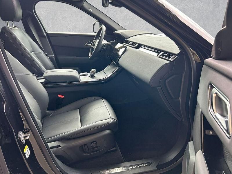Gebraucht Land Rover Range Rover Velar SE Dynamic 300 PS (220 kW) 2024 Santorini black SUV