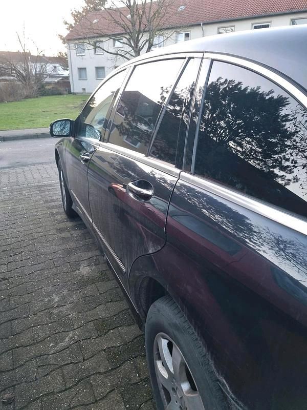 Gebraucht Mercedes R320 224 PS (164 kW) 2007 Blau Van / Kleinbus