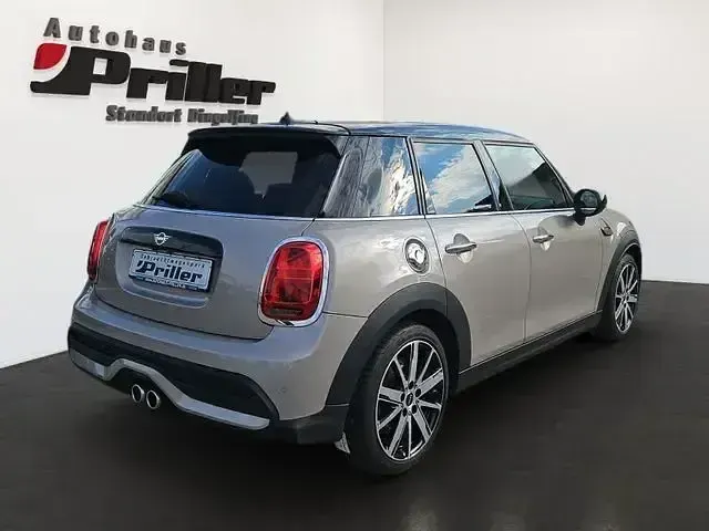 Używany Mini Cooper S Classic 178 KM (130 kW) 2022 Szary Hatchback