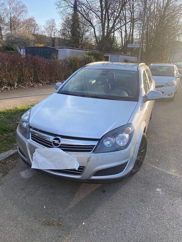 Gebraucht Opel Astra Innovation 110 PS (80 kW) 2010 Silber Kombi