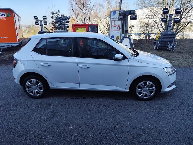 Gebraucht Skoda Fabia 95 PS (69 kW) 2020 Weiß Kleinwagen