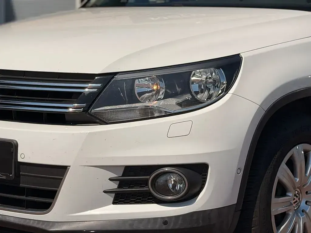 Gebraucht VW Tiguan Sportline 140 PS (102 kW) 2015 Weiß SUV