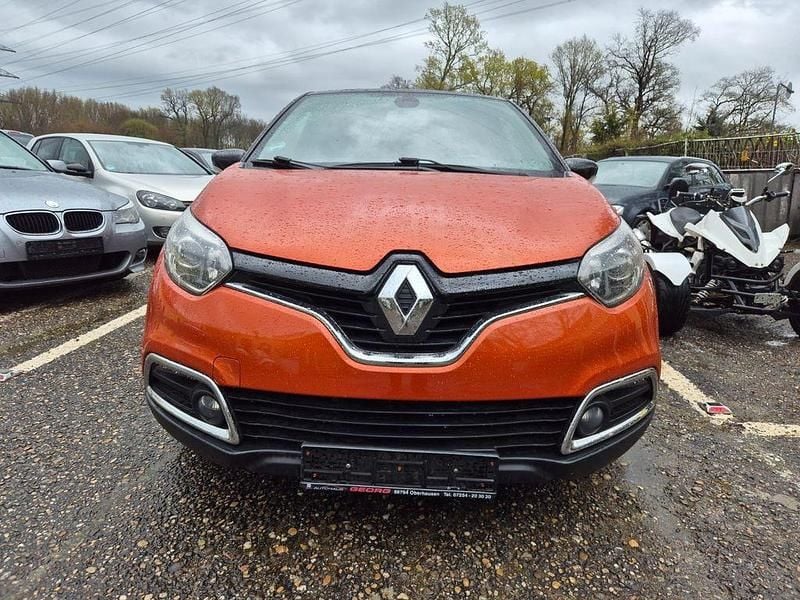 Gebraucht Renault Captur Luxe 90 PS (66 kW) 2014 Orange SUV