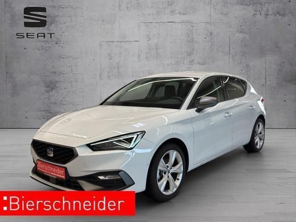 Weiss Gebraucht 2024 Seat Leon FR Limousine | 27.450 € (Fairer Preis) - Bild 1/4