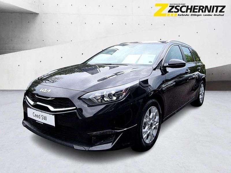 (1k) black pearl m Neu 2025 Kia Ceed Sportswagon 4 Kombi | 27.790 € (Etwas zu teuer) - Bild 1/4