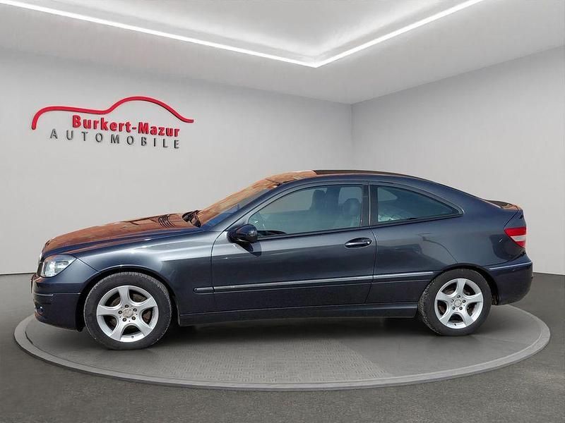 Gebraucht Mercedes CLC180 143 PS (105 kW) 2010 Grau Kleinwagen