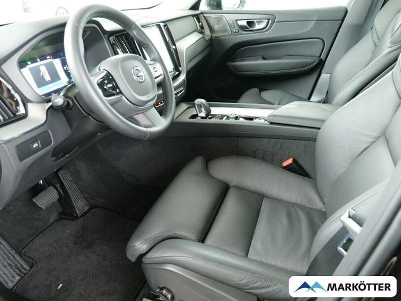 Gebraucht Volvo XC60 Plus 250 PS (183 kW) 2025 Schwarz SUV