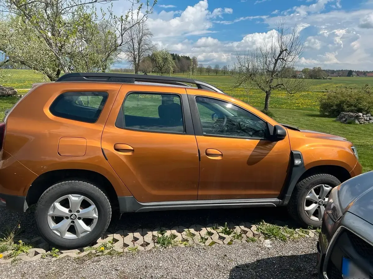 Usata Dacia Duster 101 CV (74 kW) 2020 Oro SUV