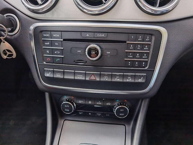 Gebraucht Mercedes GLA250 Urban 211 PS (155 kW) 2017 SUV