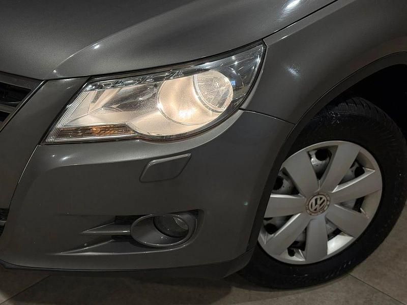 Gebraucht VW Tiguan 140 PS (102 kW) 2008 Grau SUV