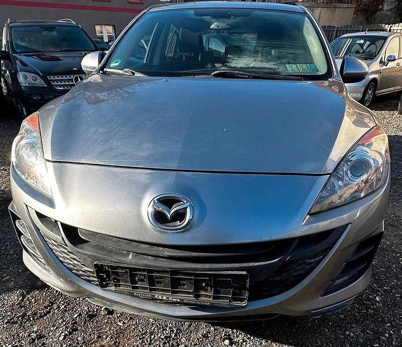 Grau Gebraucht 2010 Mazda 3 High Limousine | 1.750 € (Superpreis) - Bild 1/4