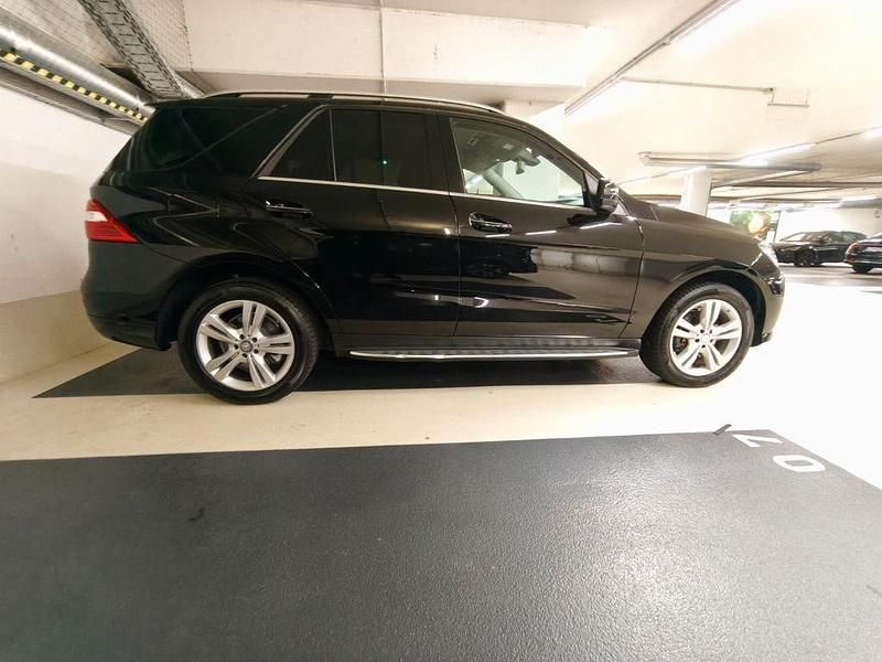 Gebraucht Mercedes ML350 306 PS (225 kW) 2014 Schwarz SUV