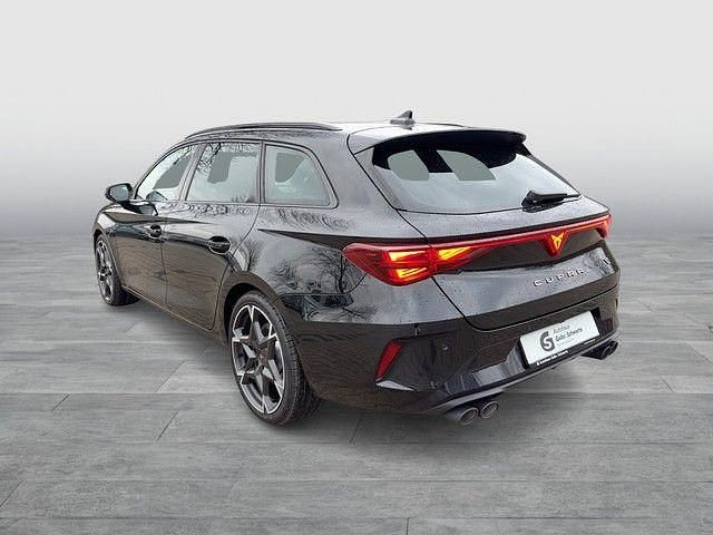 Używany Cupra Leon VZ 333 KM (244 kW) 2025 Szary Sedan/Limuzyna