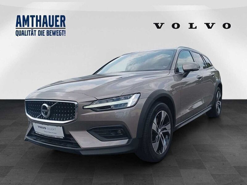 Gebraucht 2022 Volvo V60 Pro Kombi | 34.930 € (Etwas zu teuer) - Bild 1/4