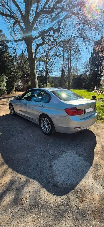 Second-hand BMW 320 184 CP (135 kW) 2012 Argintiu Berlinǎ