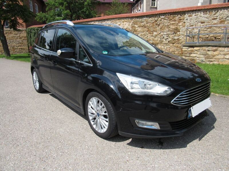 Schwarz Gebraucht 2015 Ford Grand C-Max Titanium Van / Kleinbus | 8.999 € (Teuer) - Bild 1/4