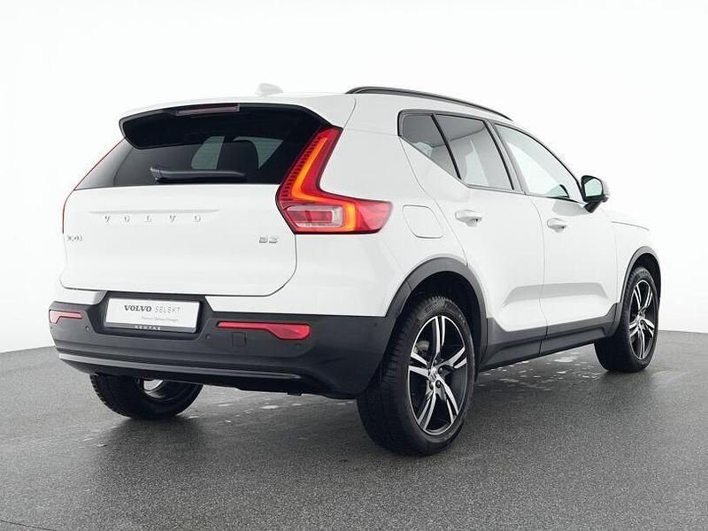 Gebraucht Volvo XC40 Plus 163 PS (119 kW) 2025 Weiß SUV