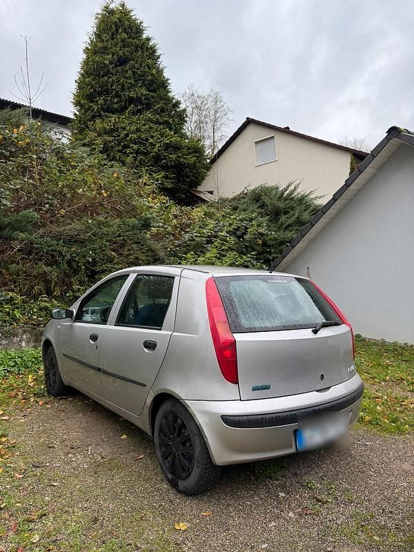 Beige Gebraucht 2005 Fiat Punto Kleinwagen | 1.200 € (Fairer Preis) - Bild 1/4