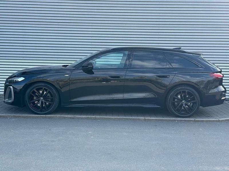 Gebraucht Audi A5 Edition .1 204 PS (150 kW) 2025 Mythosschwarz metallic Kombi