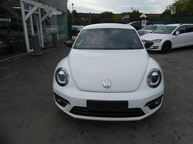 Gebraucht VW Beetle CLUB 150 PS (110 kW) 2015 Weiß Kleinwagen