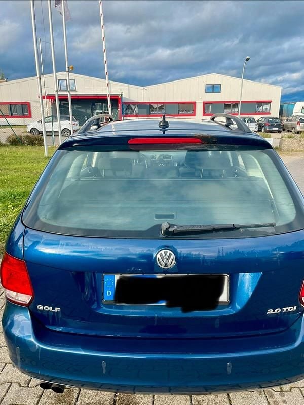 Blau Gebraucht 2011 VW Golf VI Comfortline Kombi | 3.500 € (Guter Preis) - Bild 1/4