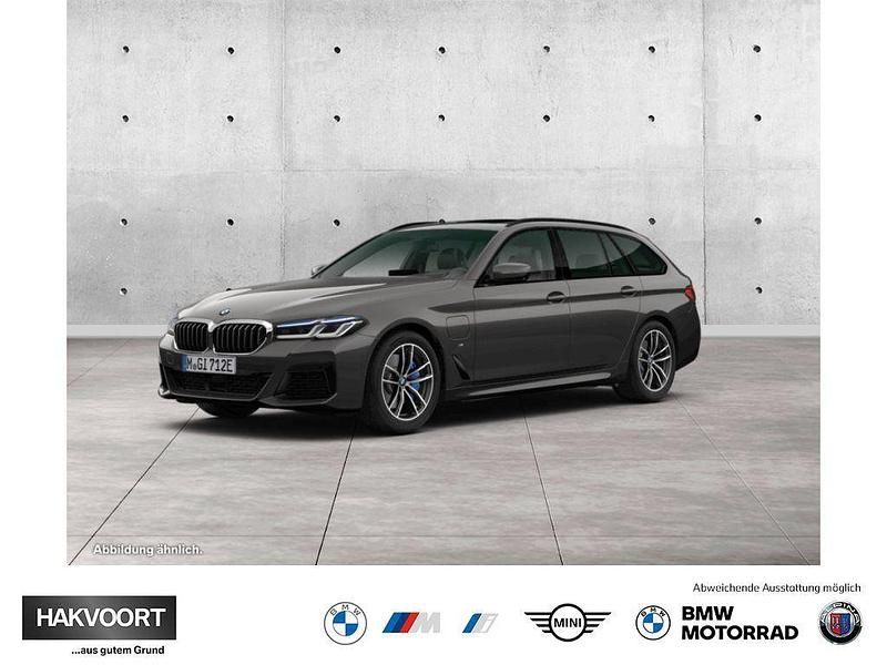 Sophistograu brillanteffekt Gebraucht 2021 BMW 530e iPerformance Kombi | 33.870 € (Teuer) - Bild 1/4