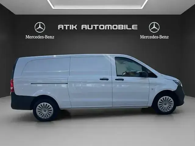 Gebraucht Mercedes Vito 163 PS (119 kW) 2024 Weiß Van