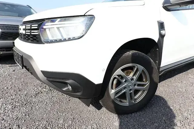 Gebraucht Dacia Duster Journey 150 PS (110 kW) 2023 Gletscherweiß gletscherweiß SUV