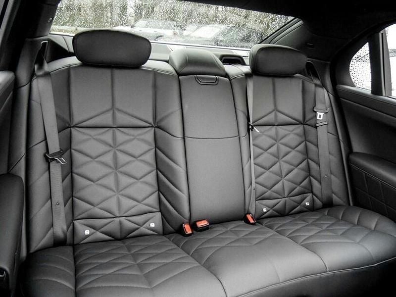 Gebraucht BMW 740 M Sport 299 PS (219 kW) 2025 Grau Limousine