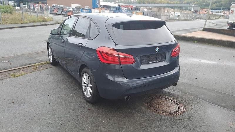 Gebraucht BMW 220 Active Tourer 192 PS (141 kW) 2015 Grau Van / Kleinbus