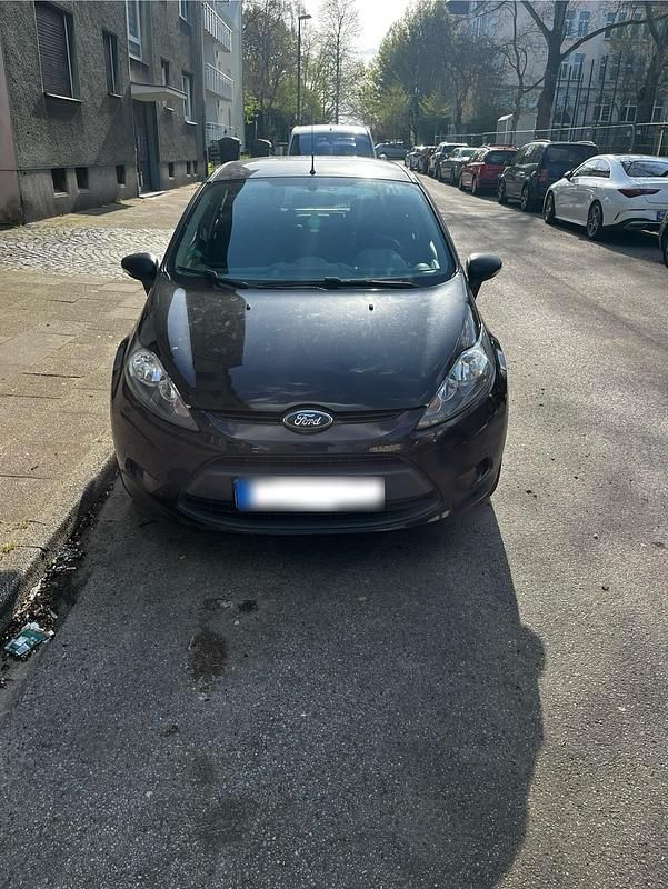 Gebraucht Ford Fiesta 70 PS (51 kW) 2011 Schwarz Kleinwagen