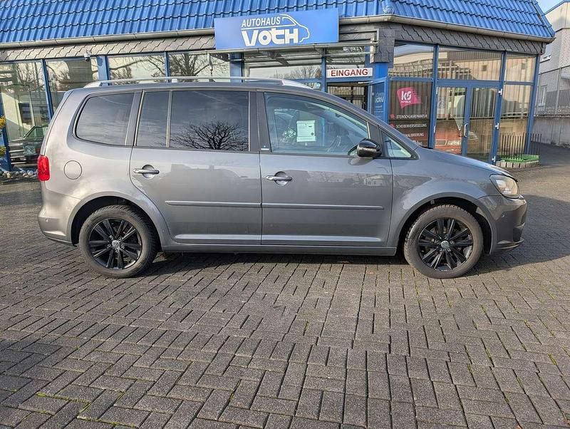 Gebraucht VW Touran Style 105 PS (77 kW) 2012 Pepper grey metallic Van / Kleinbus