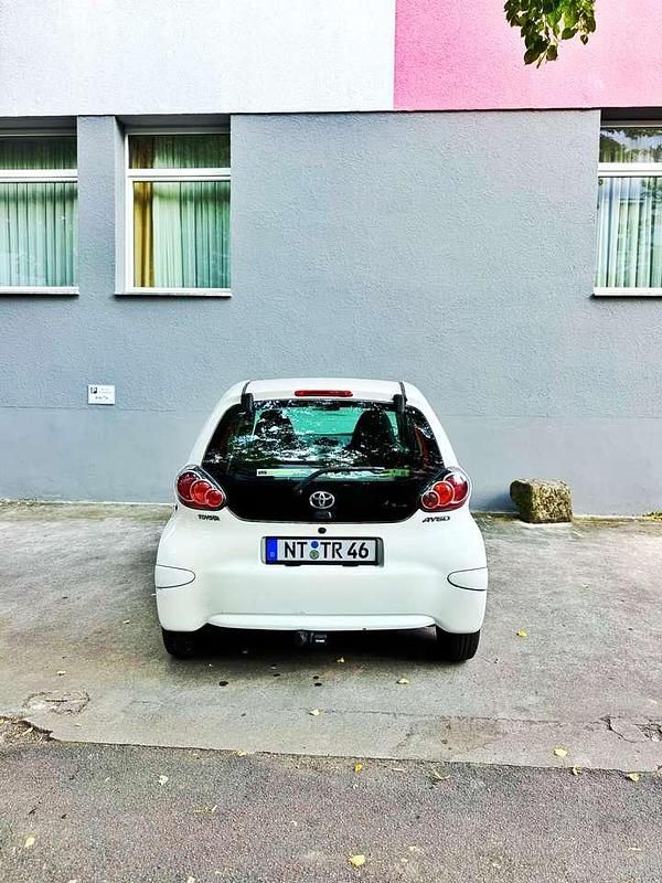 Gebraucht 2010 Toyota Aygo City Kleinwagen | 2.500 € (Fairer Preis) - Bild 1/4