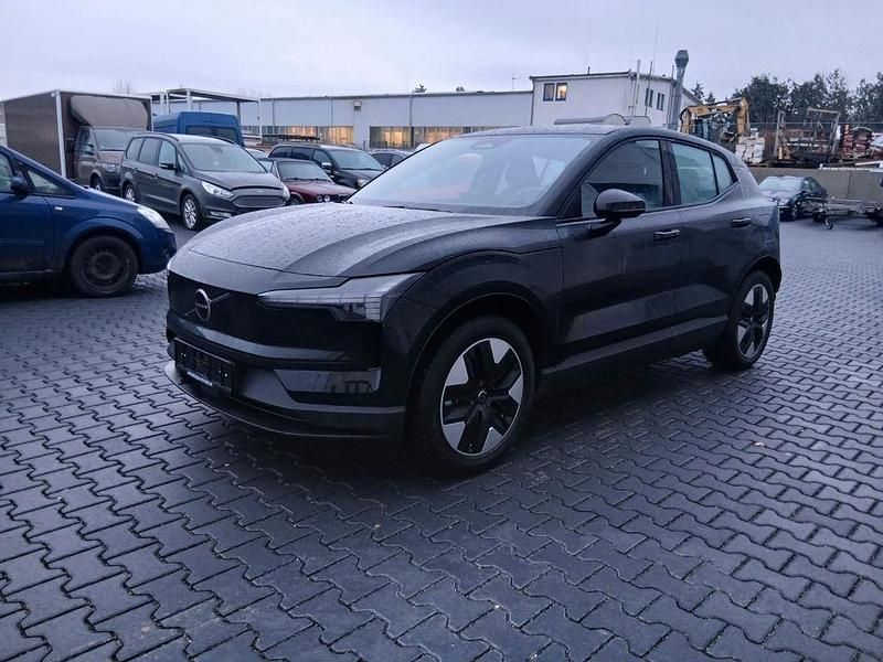 Schwarz Gebraucht 2024 Volvo EX30 Core SUV | 33.980 € (Etwas zu teuer) - Bild 1/2