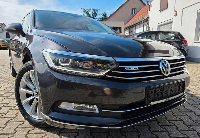 Grau Gebraucht 2018 VW Passat Highline Kombi | 13.999 € (Superpreis) - Bild 1/4