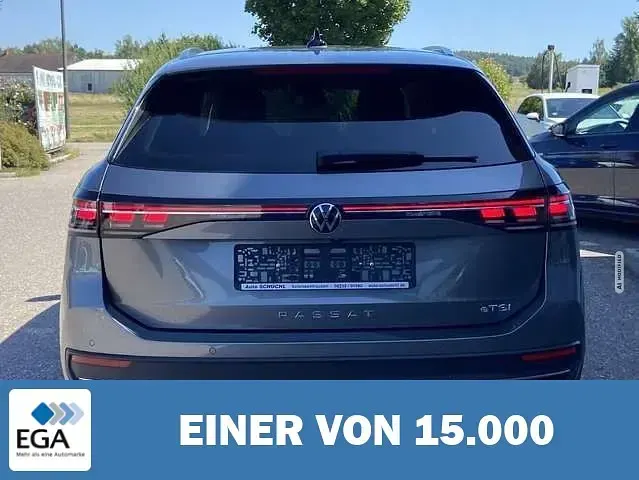 Gebraucht VW Passat Business 150 PS (110 kW) 2024 Grau metallic Kombi