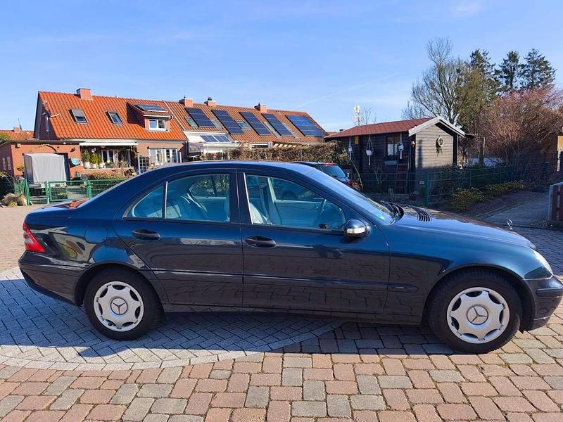 Gebraucht Mercedes C180 Elegance 122 PS (89 kW) 2000 Blau Limousine