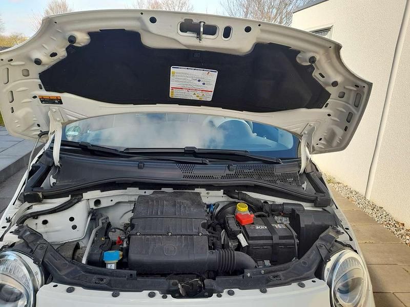 Gebraucht Fiat 500 Lounge 69 PS (50 kW) 2017 Weiß Limousine