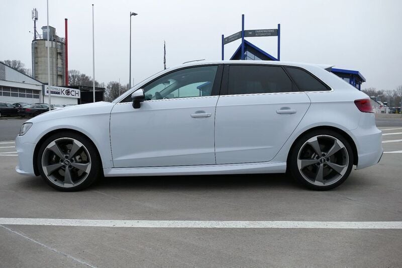 Gebraucht Audi RS3 Sport 367 PS (269 kW) 2016 Grau Limousine