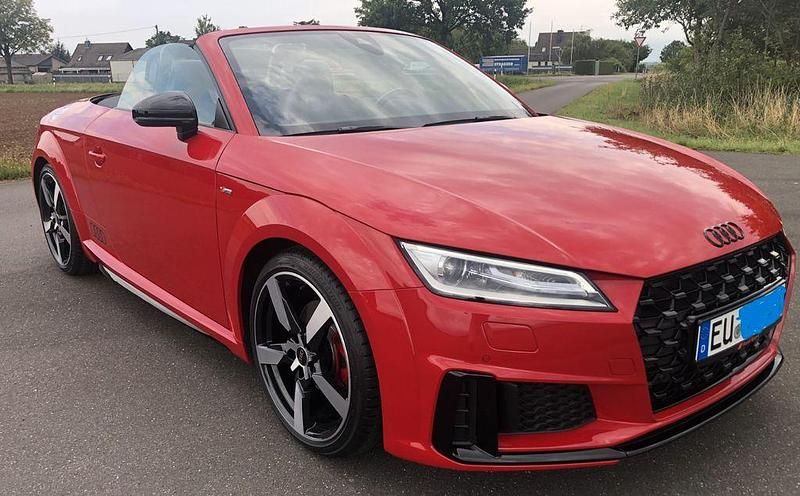 Gebraucht Audi TT Competition 197 PS (144 kW) 2022 Rot Cabrio