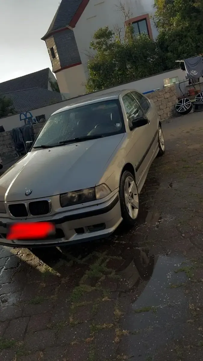 Gebraucht BMW 316 100 PS (73 kW) 1998 Silber Coupé