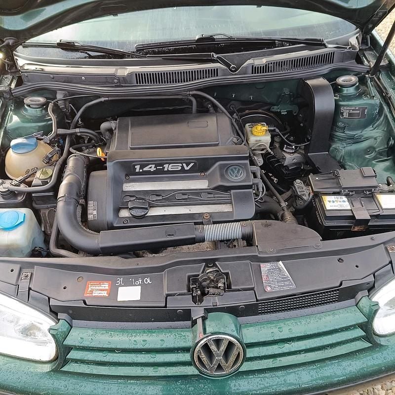 Gebraucht VW Golf IV 75 PS (55 kW) 1998 Grün Kleinwagen