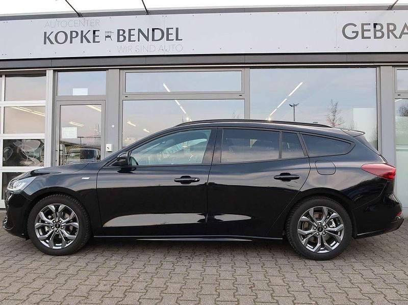 Gebraucht Ford Focus ST-Line 125 PS (91 kW) 2025 Obsidianschwarz metallic Kombi