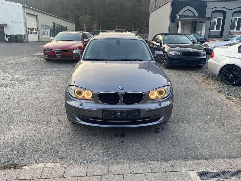 Gebraucht BMW 120 177 PS (130 kW) 2011 Spacegrau metallic Kleinwagen