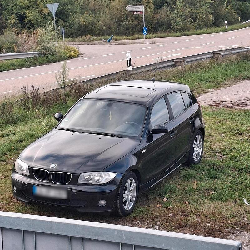 Gebraucht BMW 116 116 PS (85 kW) 2005 Schwarz Kleinwagen