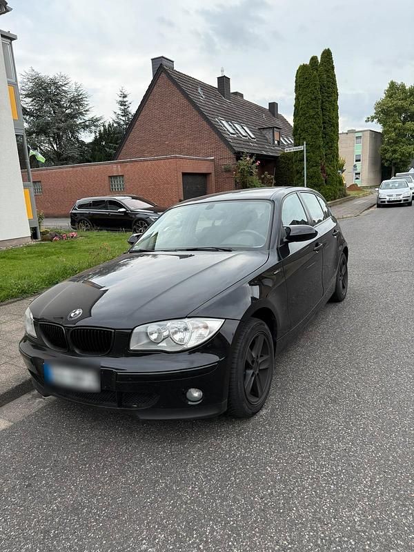 Schwarz Gebraucht 2005 BMW 116 Kleinwagen | 2.250 € (Superpreis) - Bild 1/4