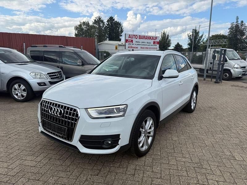 Weiß Gebraucht 2012 Audi Q3 Comfort SUV | 7.399 € (Superpreis) - Bild 1/4