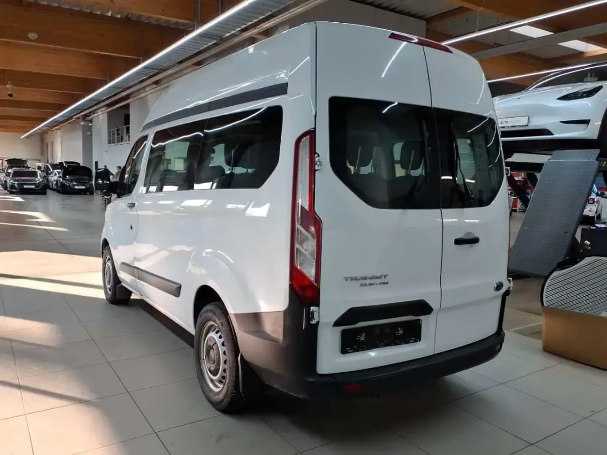 Gebraucht Ford Transit Custom 131 PS (96 kW) 2022 Weiß Van / Kleinbus